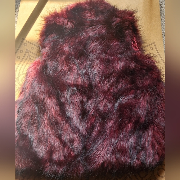 Faux Fur Vest BCBGeneration Maroon & Black XXSmall NWT - Picture 9 of 9